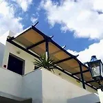 Drakos Twins Aparthotel Mylopotas