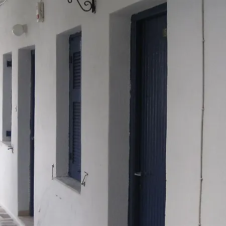 Drakos Twins アパートホテル